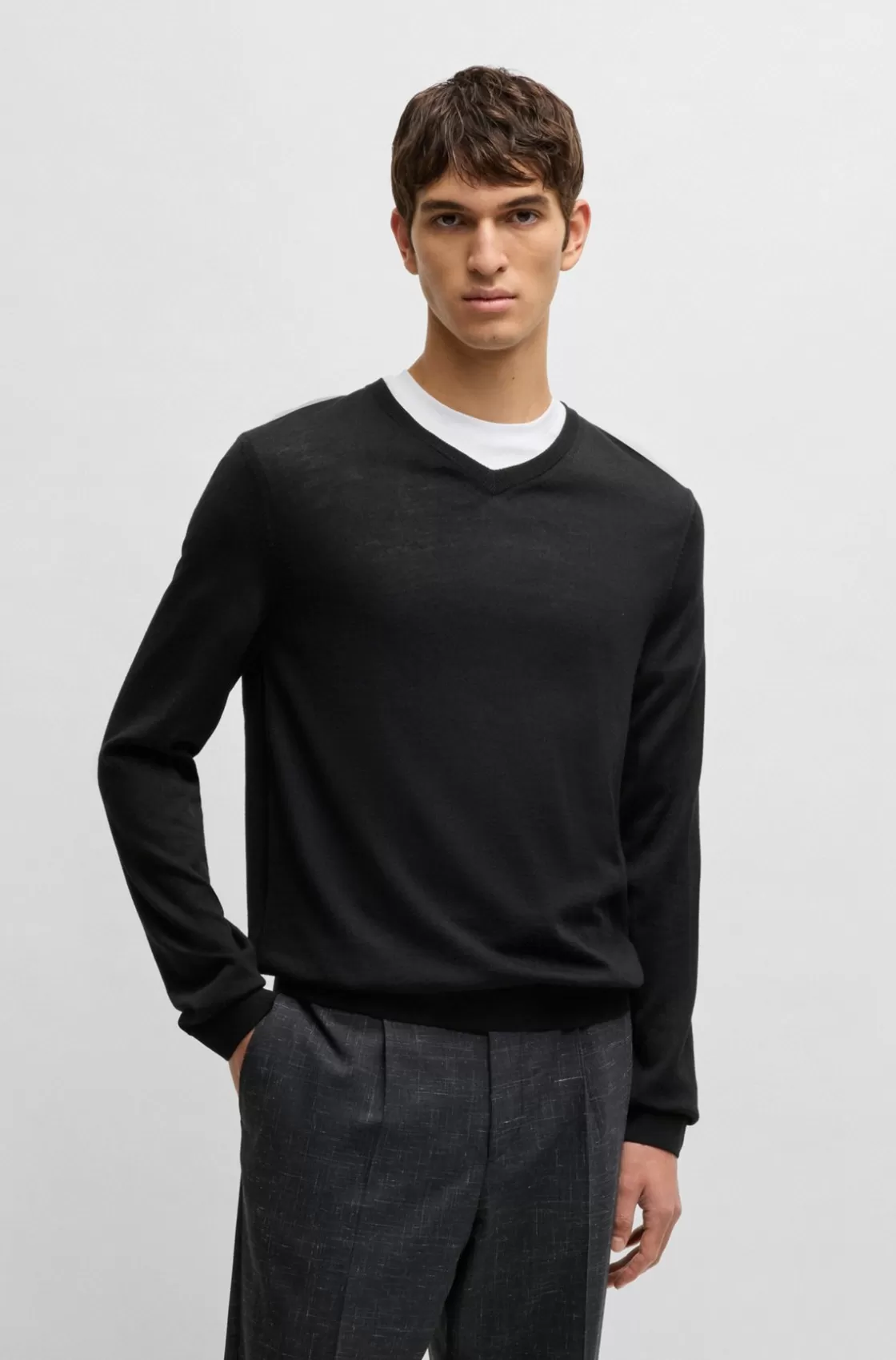 HUGO BOSS V-neck Sweater In Virgin Wool Black Fashion